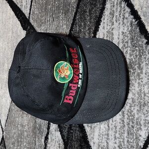 VINTAGE EMBROIDERED BUDWEISER KING OF BEERS BLACK SNAP-BACK CAP HAT